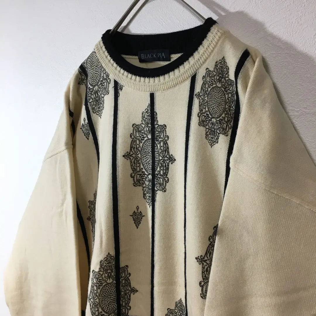 [Used clothing for unique clothing] Made in Japan Leica all-over design sweater, geometric pattern, ivory x black