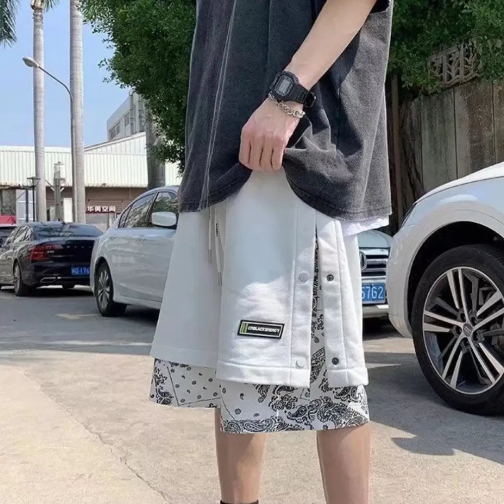 [Very popular] Paisley pattern loose slit XL men's shorts white