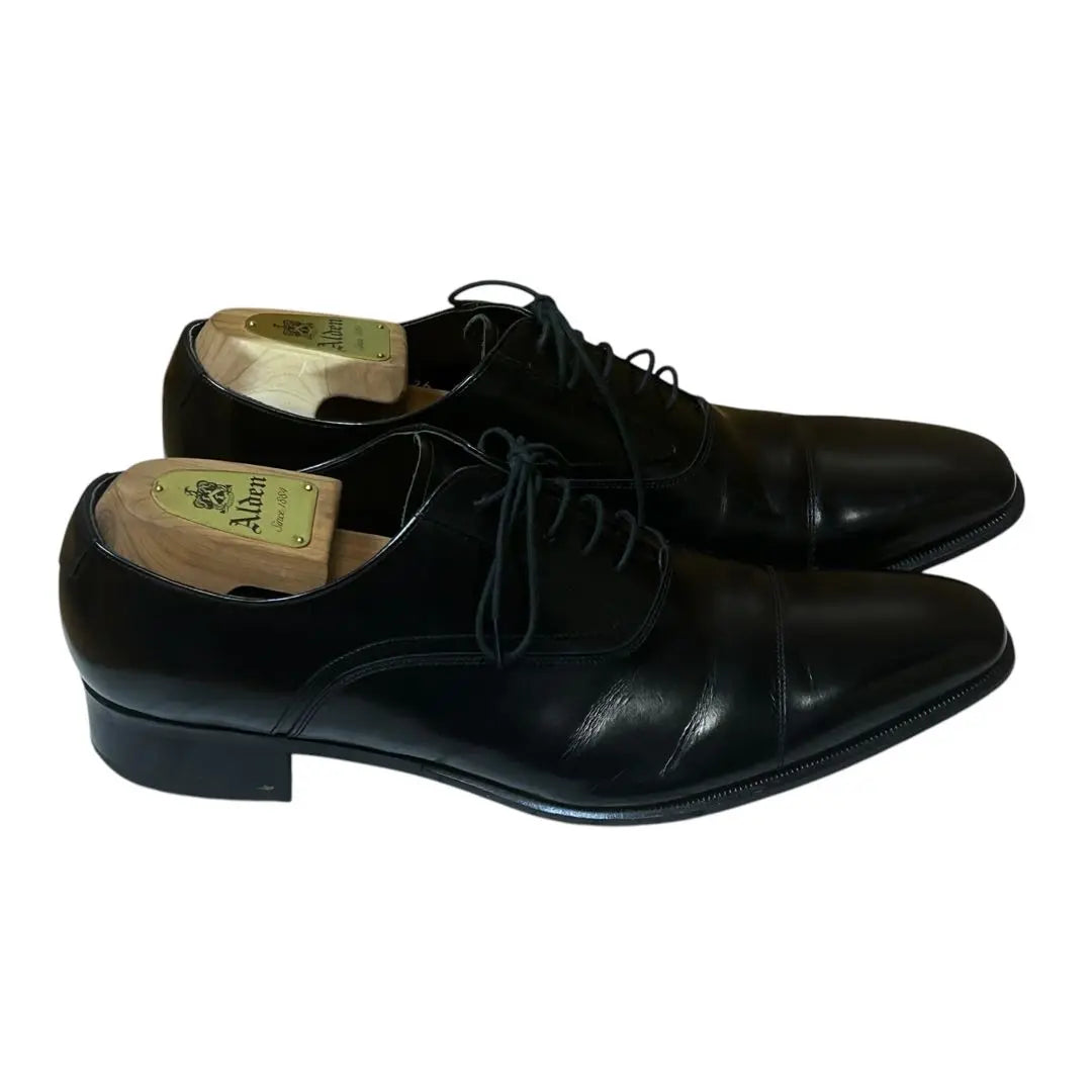 Good condition Legal Straight Tip Cap Toe Black 725R 26