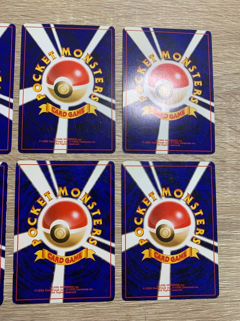 Conjunto promocional GB de cartas Pokémon con reverso antiguo