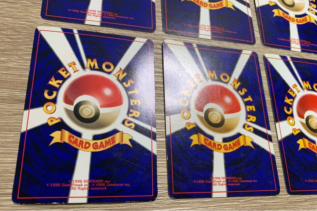 Conjunto promocional GB de cartas Pokémon con reverso antiguo