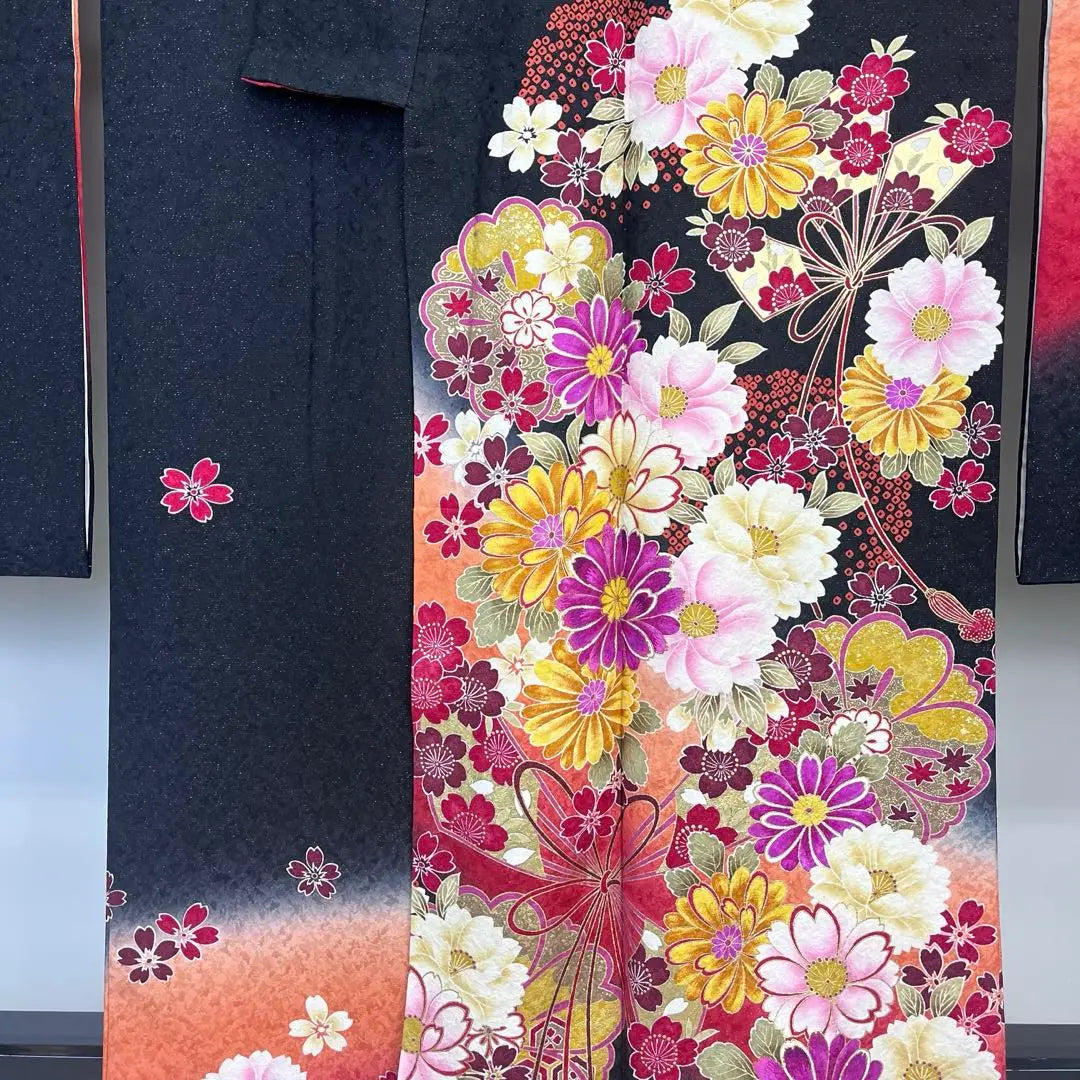 Furisode, hermoso patrón floral, halo, hilo plateado, negro, tamaño alto, procesamiento de protección, K-4160