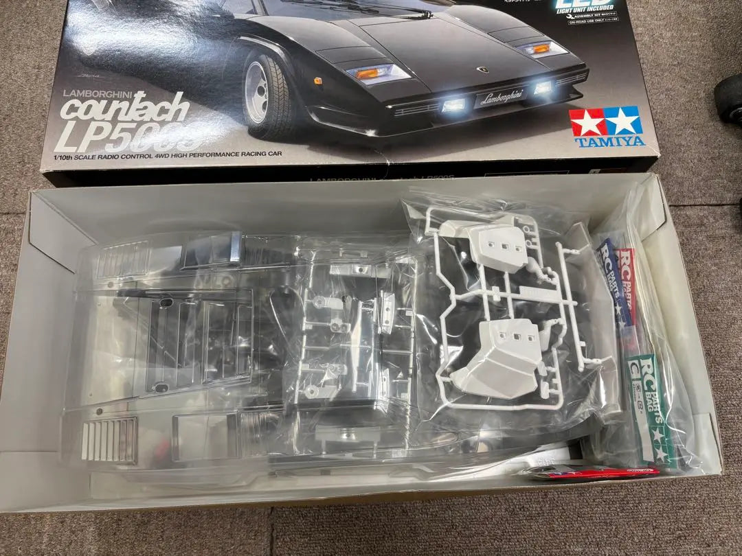 TAMIYA Lamborghini Countach LP500S