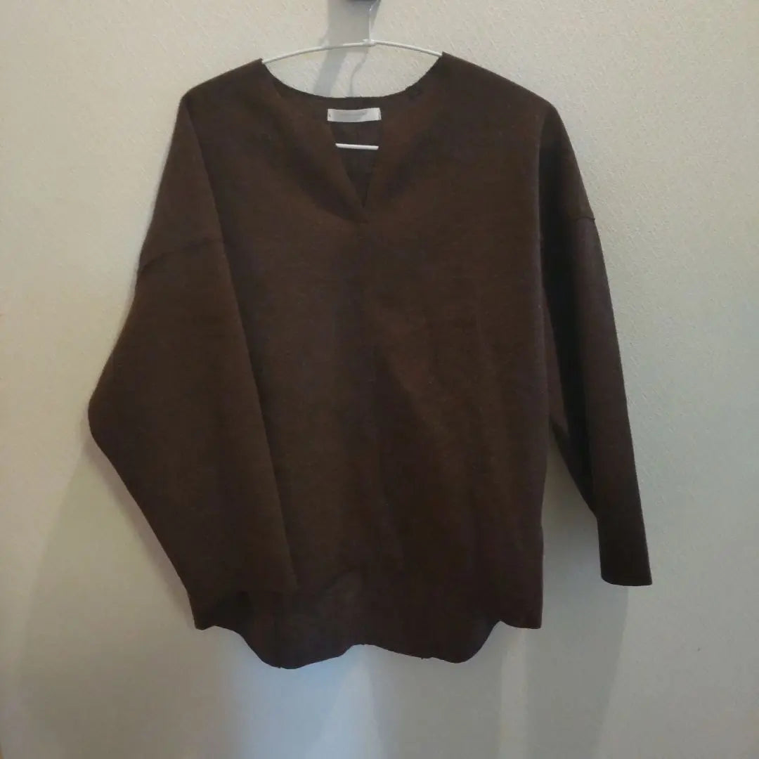 Chocolafine Robe Bueneck Pullover | ショコラフィネローブ ブイネックプルオーバー