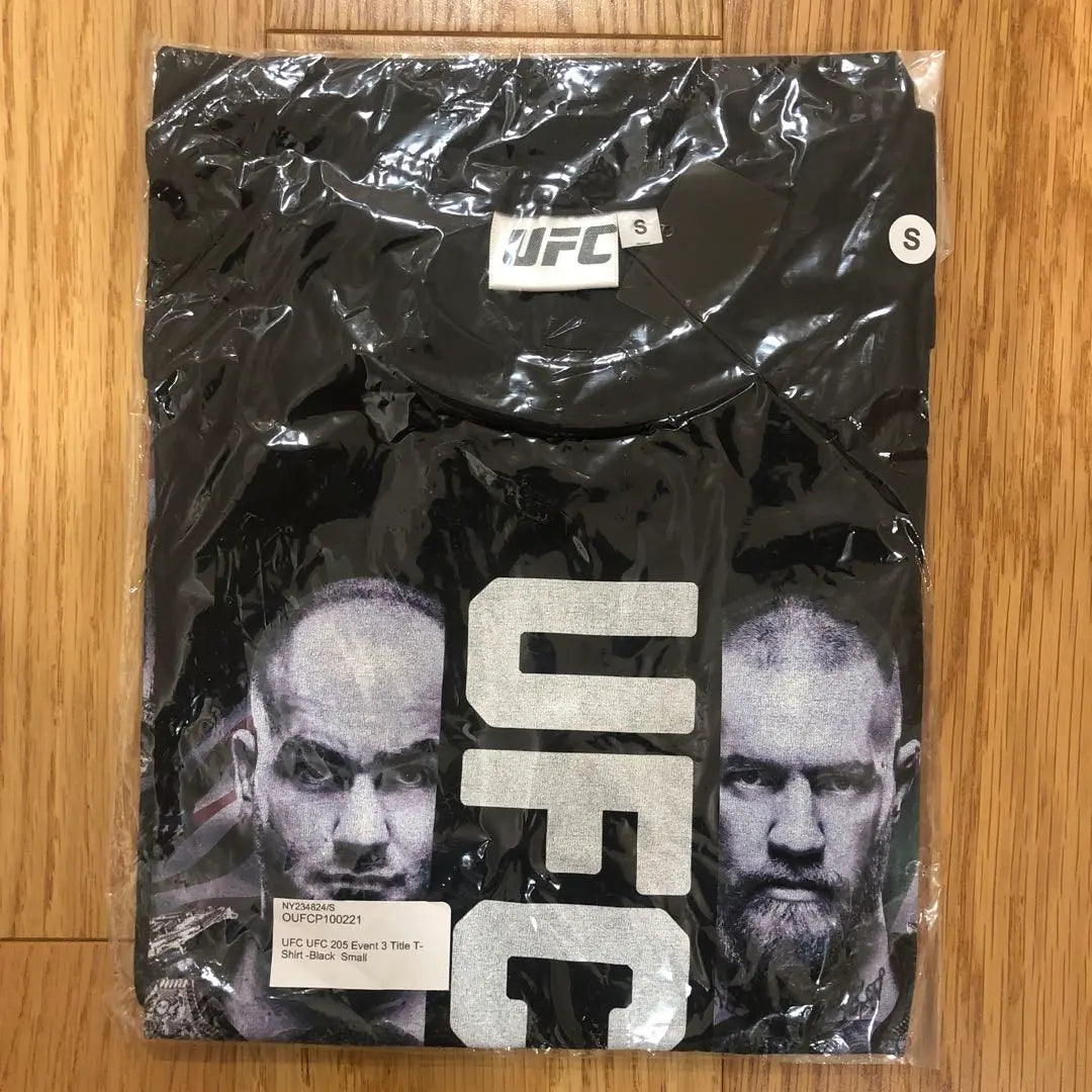 ☆【Nueva y sin usar】【Súper rara】Camiseta conmemorativa Conor McGregor UFC205