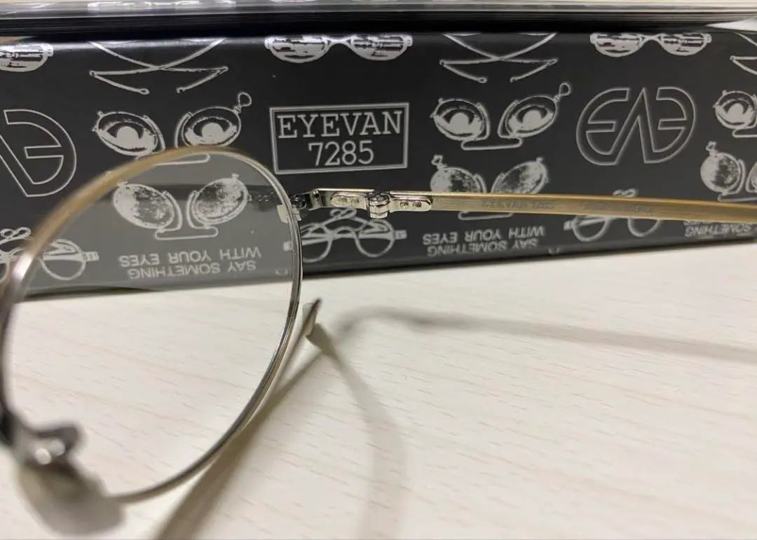 EYEVAN 7285 197 c.901 Worn by Ryo Narita and Hikari Shibata