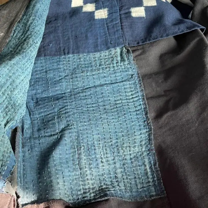 Chaqueta de tela vieja y teñida hecha a mano para hombres y mujeres con taninos de caqui