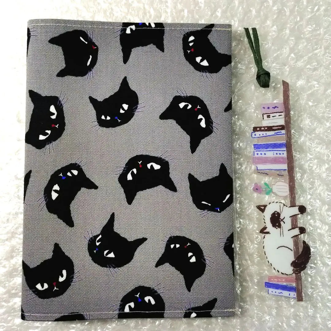 [Anonymous delivery] Book cover, paperback size, bookmark, cat