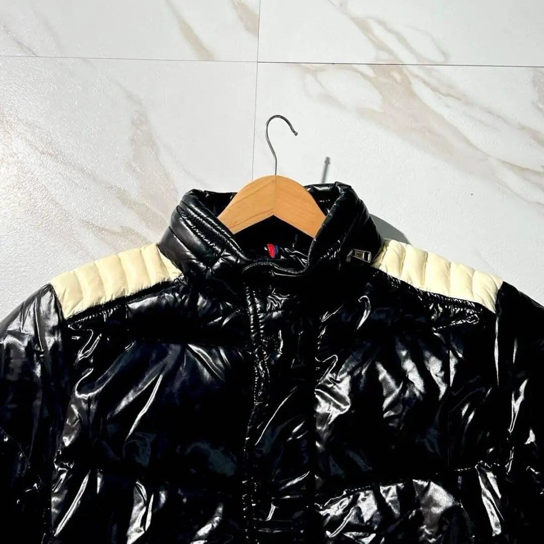 Chaqueta de plumas MONCLER AUSTIN en buen estado, talla XL