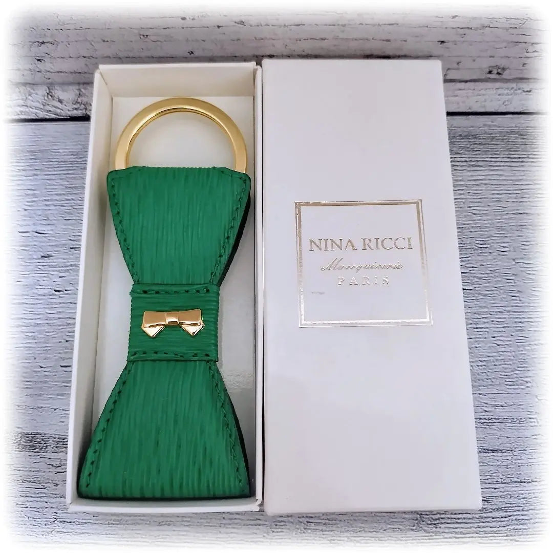 NINA RICCI Key Case Key Ring Ribbon Green