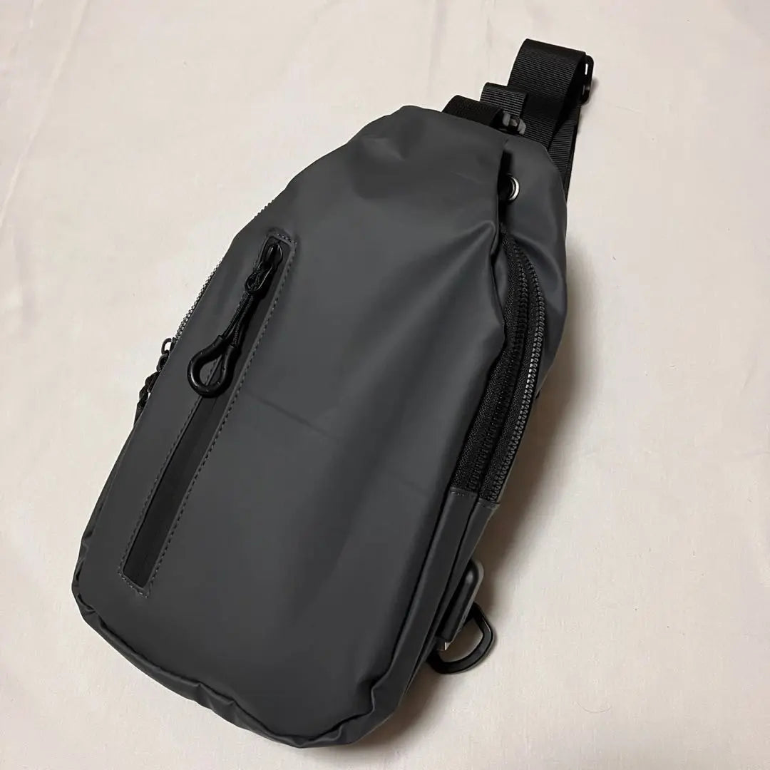 Bolso para cadáveres bandolera diagonal gris bolso bandolera impermeable ligero y de gran capacidad | ボディバッグ 斜めがけショルダー グレー 軽量 大容量 防水 ショルダーバッグ