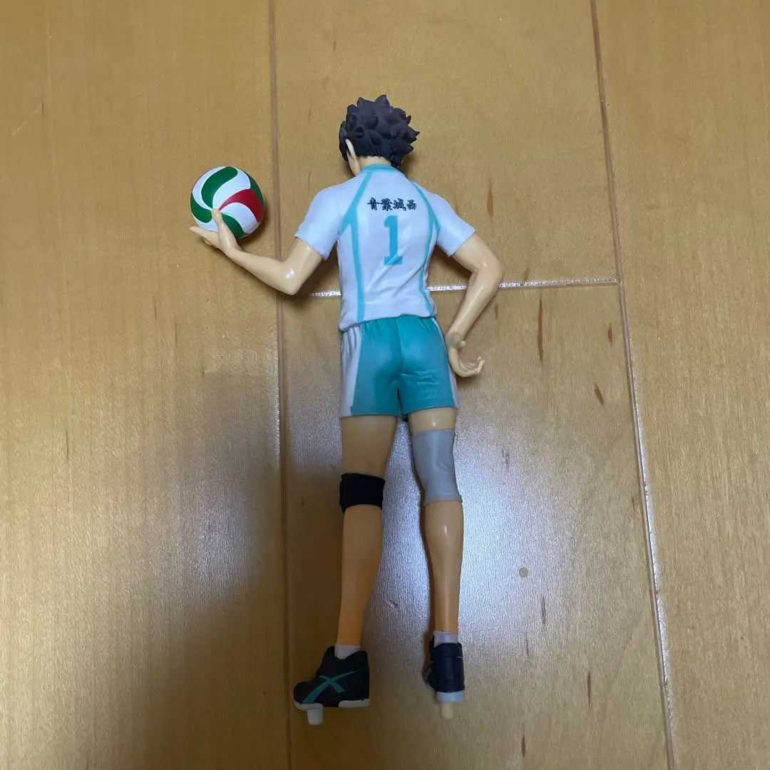 Haikyu Oikawa Toru figure without box