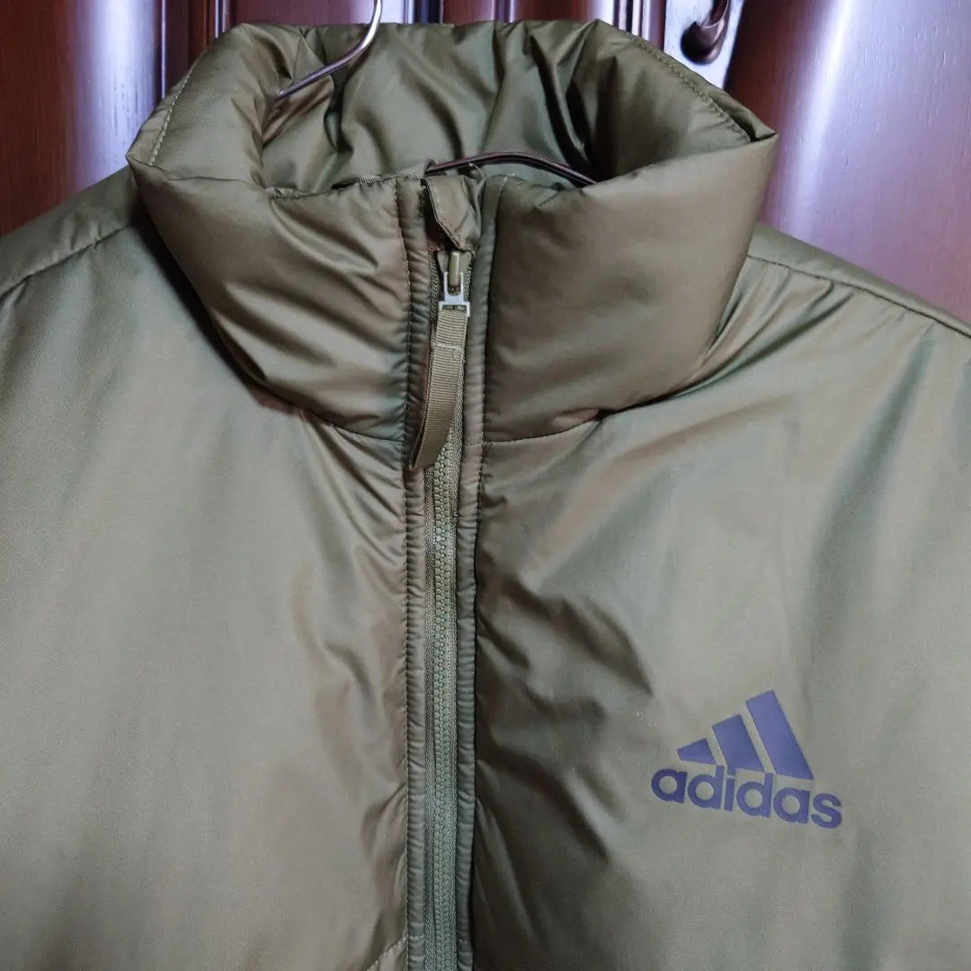 Adidas: Hombre: Chaqueta acolchada UW522-HG6273: Talla XL | Tamaño: tamaño: tamaño UW522-HG6273: tamaño XL