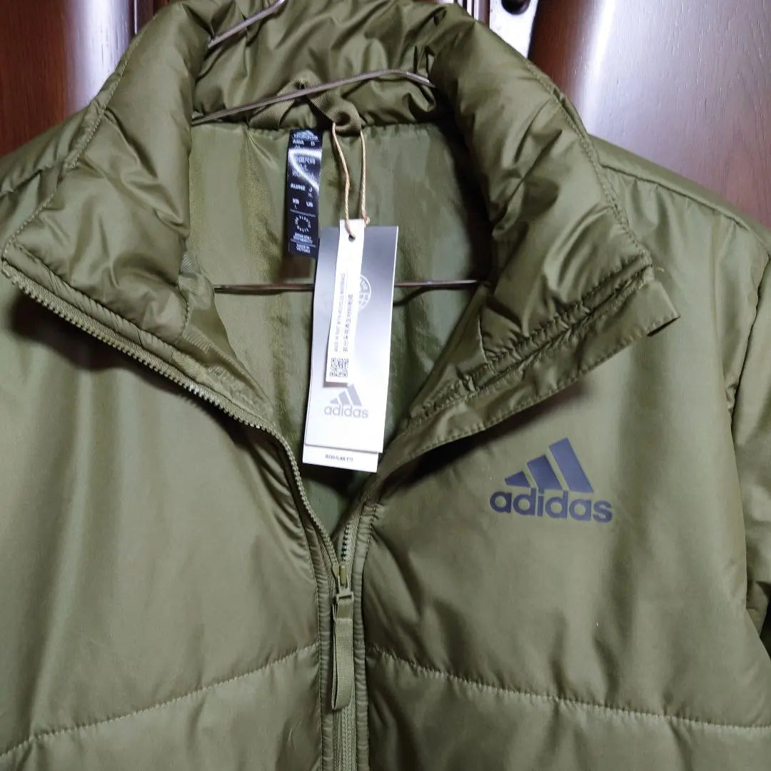 Adidas: Hombre: Chaqueta acolchada UW522-HG6273: Talla XL | Tamaño: tamaño: tamaño UW522-HG6273: tamaño XL