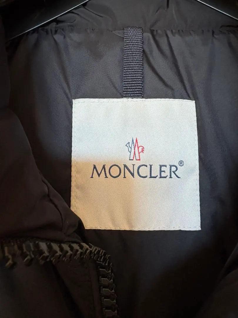 Moncler Petrea Down Chaqueta de plumón de longitud media, color negro, talla 0