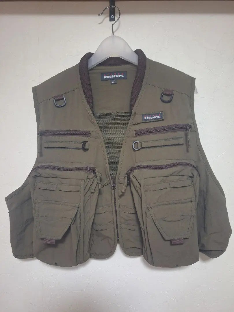 Fishing vest for lure fly LITTLE PRESENTS