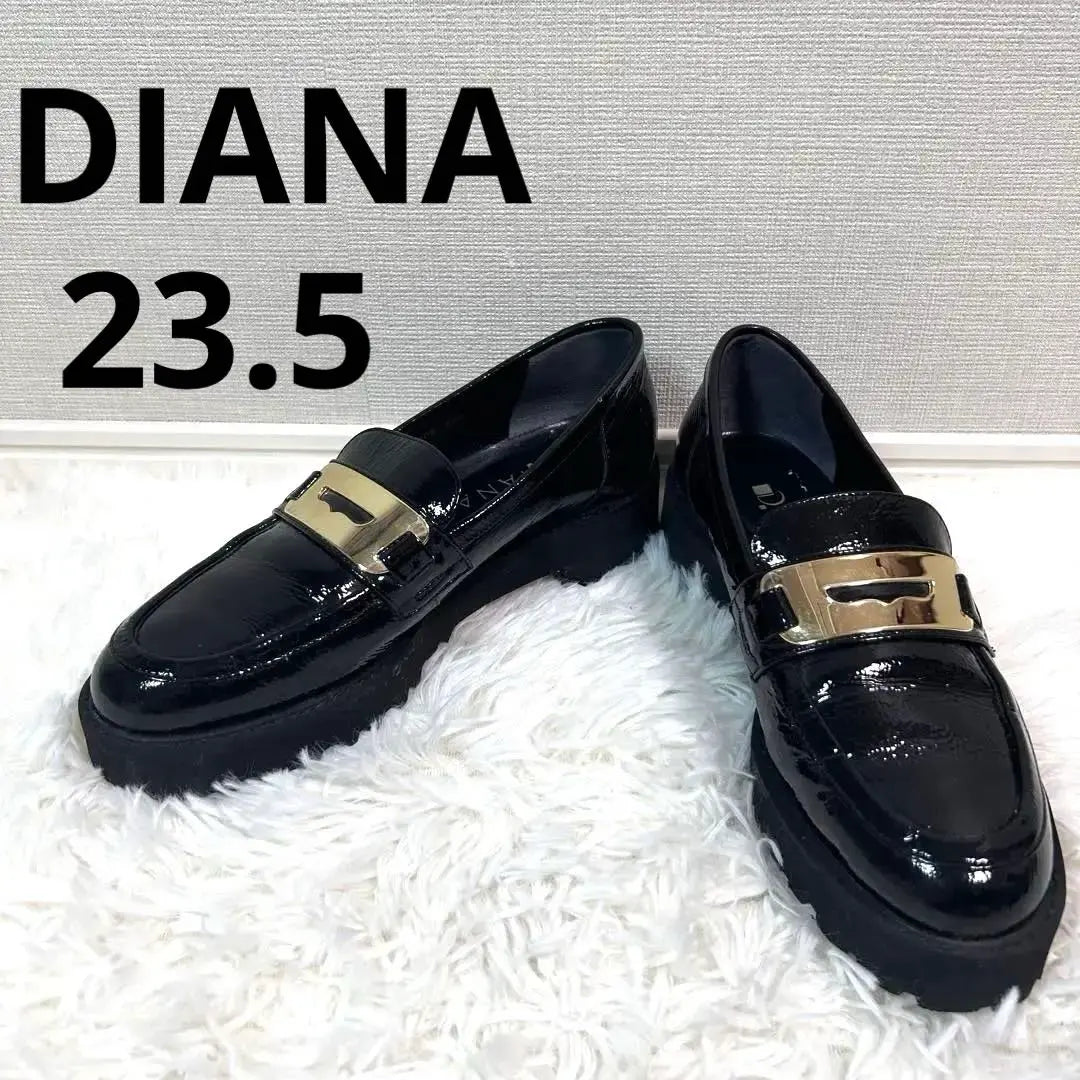 Superb condition DIANA Coin Loafers Enamel Black Glossy/23.5