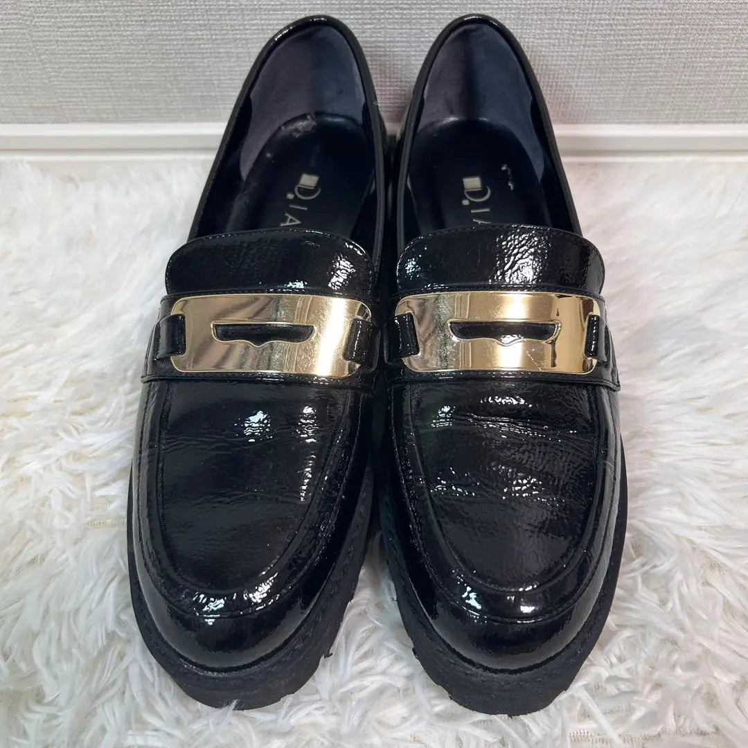 Superb condition DIANA Coin Loafers Enamel Black Glossy/23.5