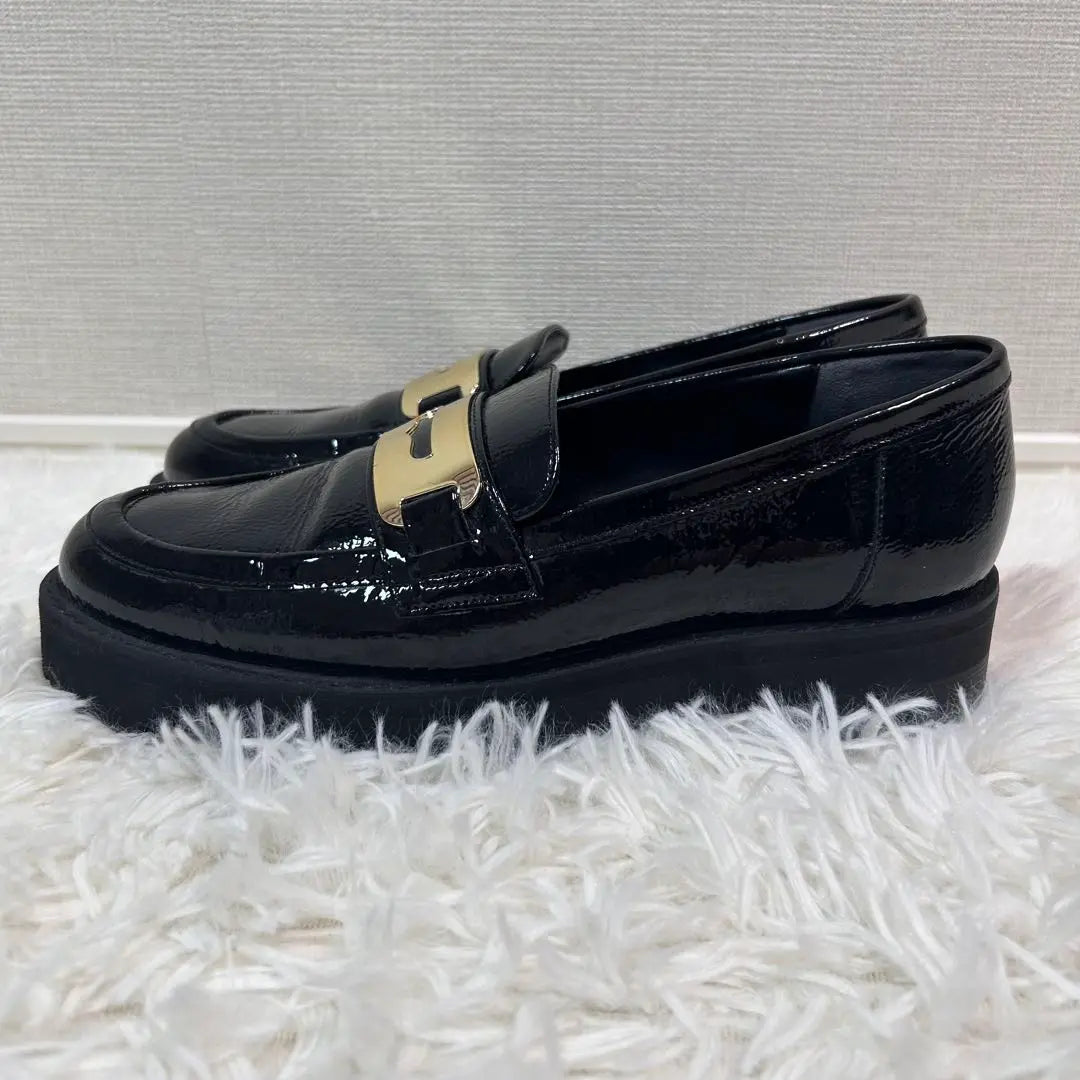 Superb condition DIANA Coin Loafers Enamel Black Glossy/23.5