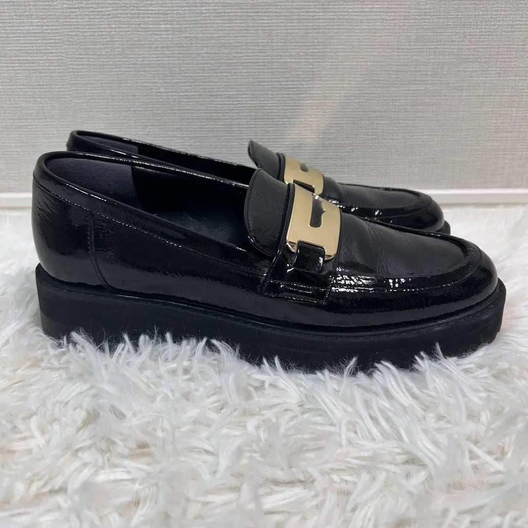 Superb condition DIANA Coin Loafers Enamel Black Glossy/23.5