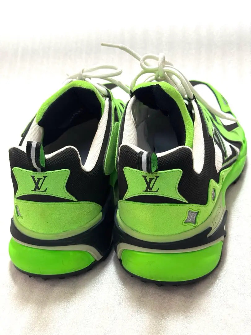 In good condition! Louis Vuitton Sports Sneakers Neon Green