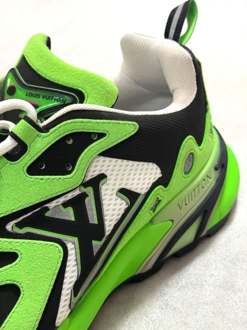 In good condition! Louis Vuitton Sports Sneakers Neon Green