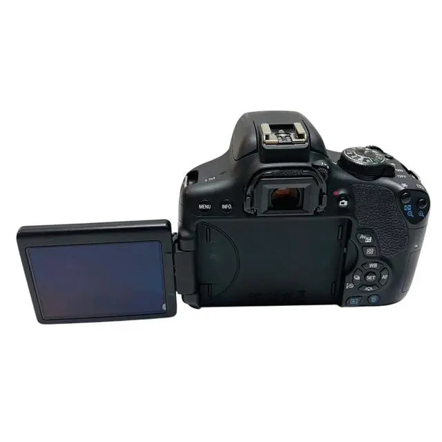 ★CANON EOS Kiss X8i Body Cannon Charger/Battery included☆