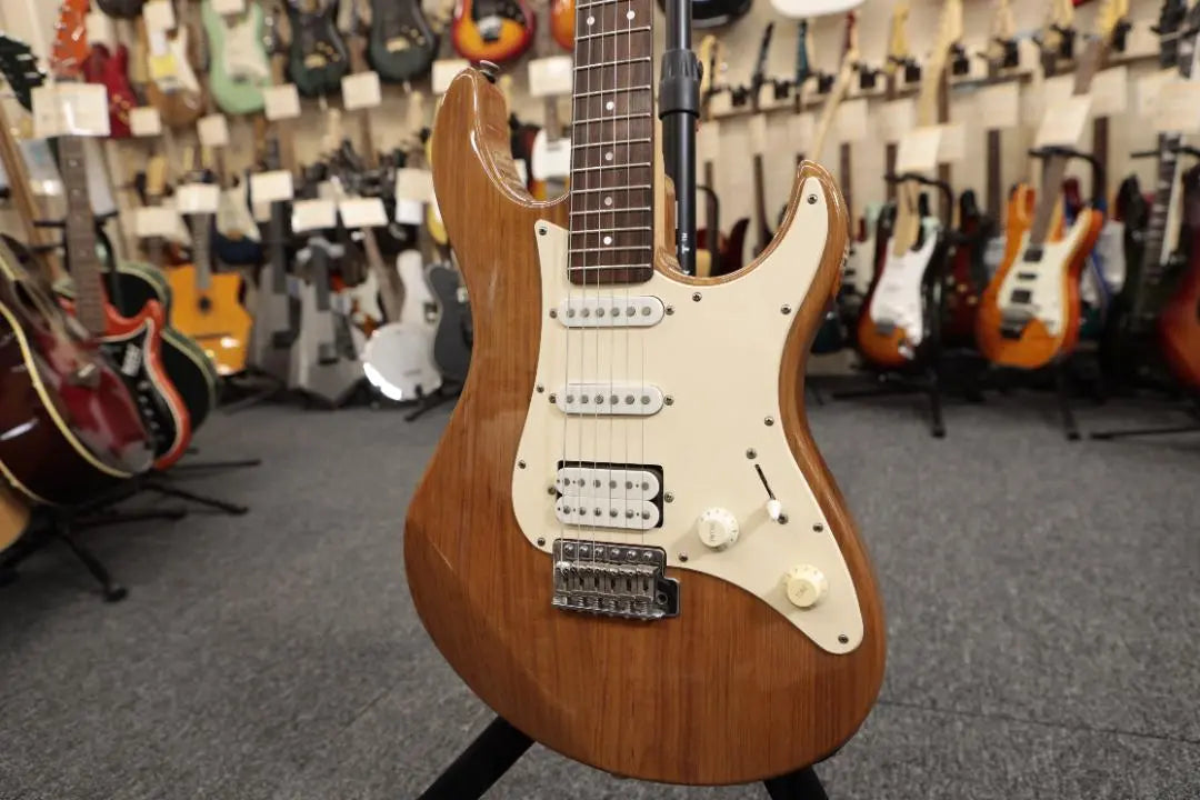 [9222] YAMAHA PACIFICA PAC112J Veta de madera natural | 【9222】 YAMAHA PACIFICA PAC112J 木目調 ナチュラル