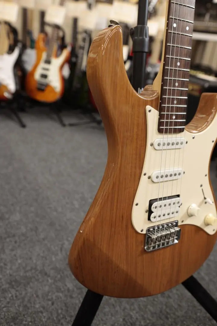 [9222] YAMAHA PACIFICA PAC112J Veta de madera natural | 【9222】 YAMAHA PACIFICA PAC112J 木目調 ナチュラル