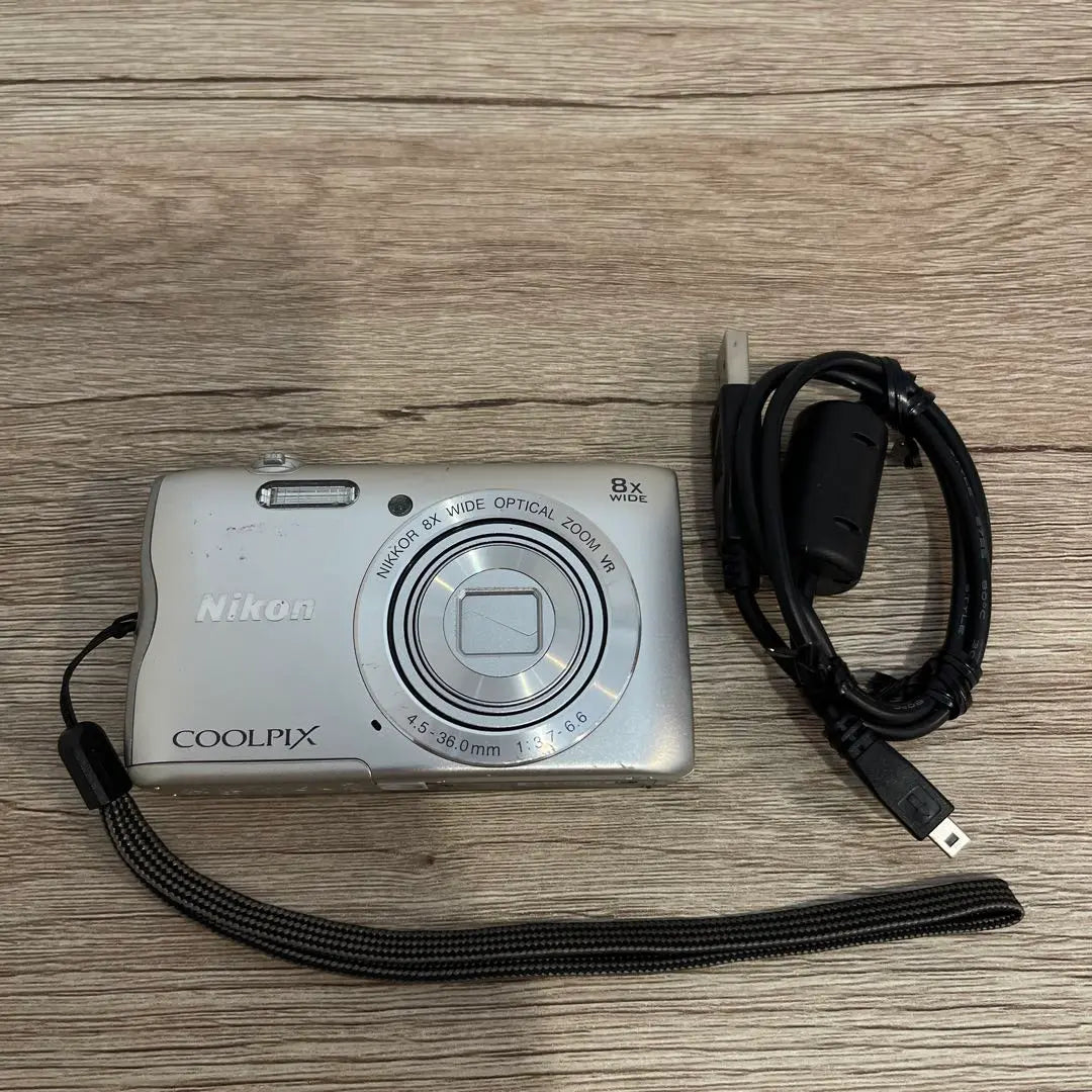 2126 Nikon COOLPIX Digital Camera A300 Silver