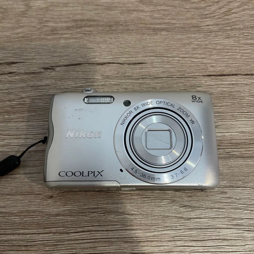 2126 Nikon COOLPIX Digital Camera A300 Silver