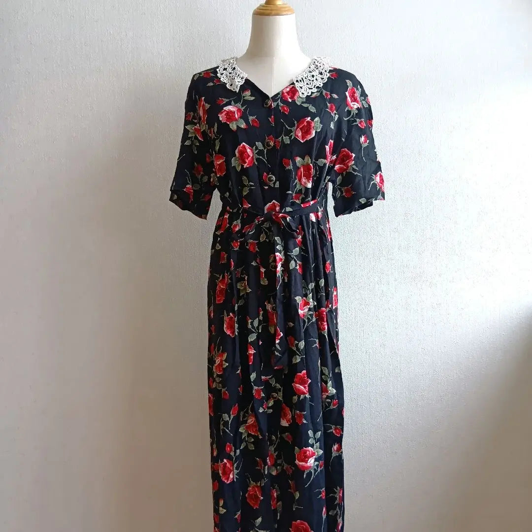 Vintage floral long dress with lace collar rose