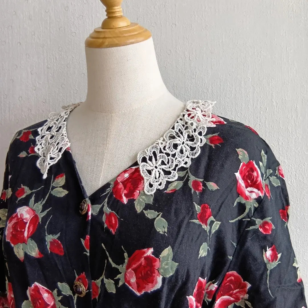 Vintage floral long dress with lace collar rose