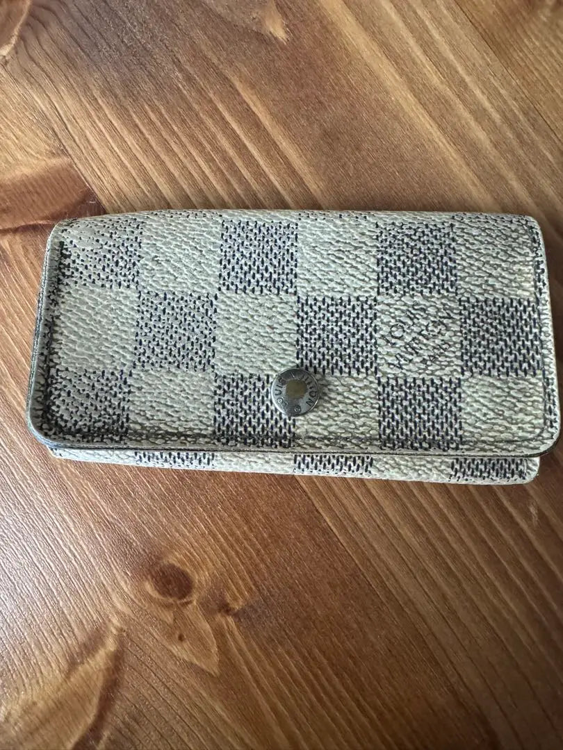 LOUIS VUITTON Key Case