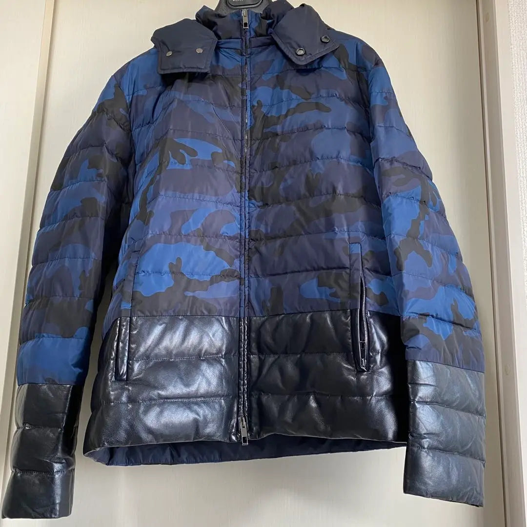 Current Valentino leather 2XL down jacket lightweight cover-up camouflage pattern