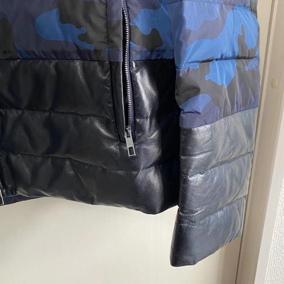 Chaqueta de plumas Valentino de piel 2XL con estampado de camuflaje ligero