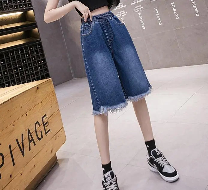 Large size ladies spring/summer denim shorts cut-off