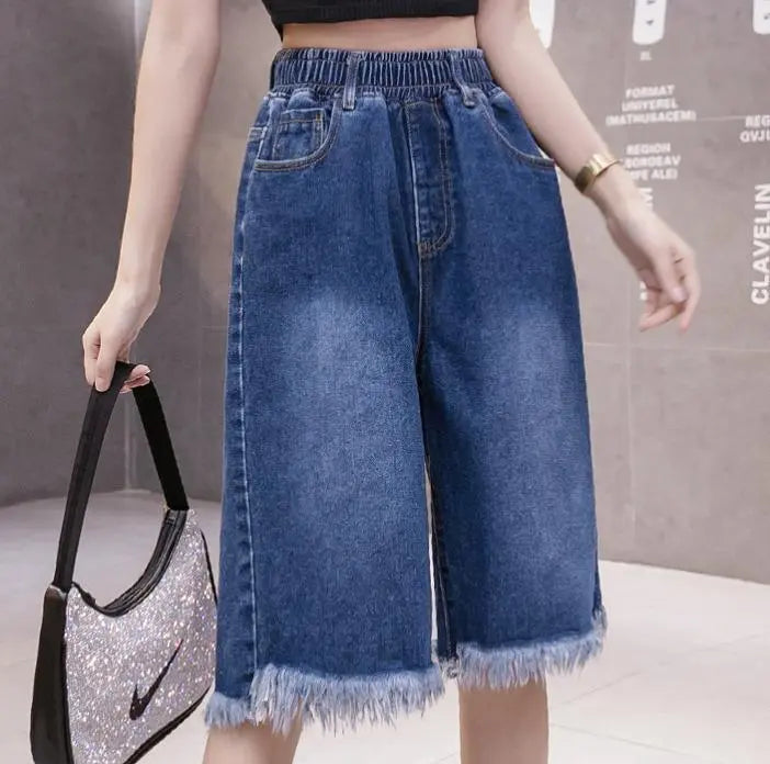 Large size ladies spring/summer denim shorts cut-off