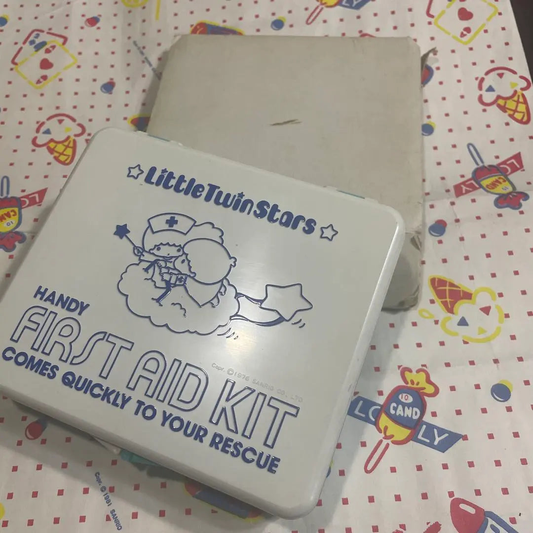 Showa Sanrio Kikirara First Aid Box