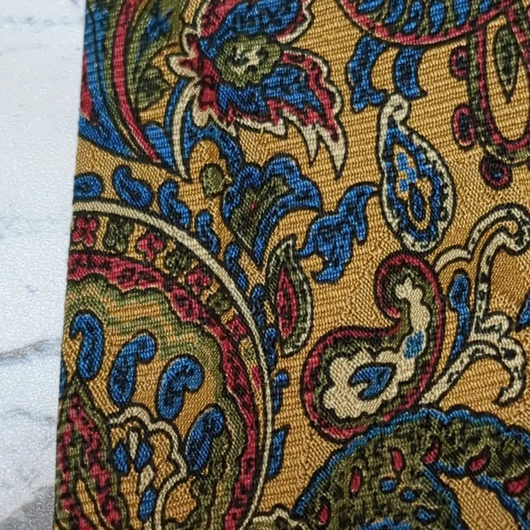 ✧NINA RICCI✧Corbata Estampado Paisley Planta Amarilla Colorida Única