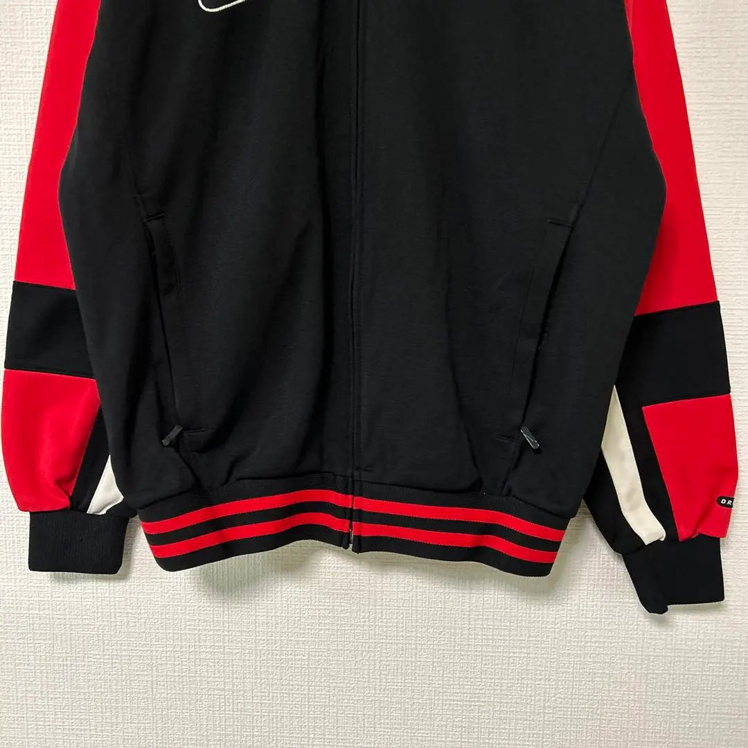 Chaqueta deportiva NIKE de los años 90 FABRICADA EN JAPÓN