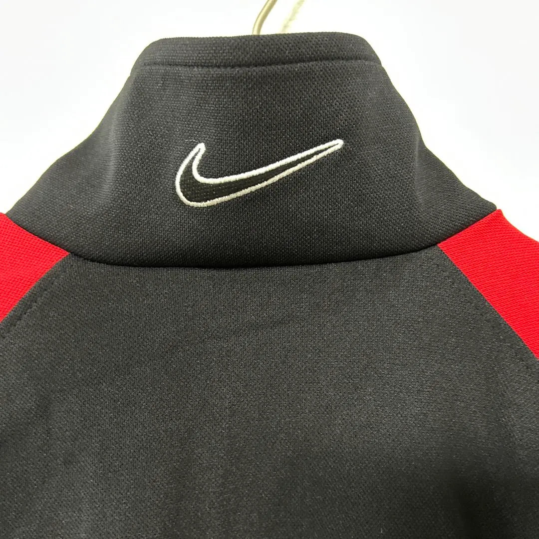 Chaqueta deportiva NIKE de los años 90 FABRICADA EN JAPÓN