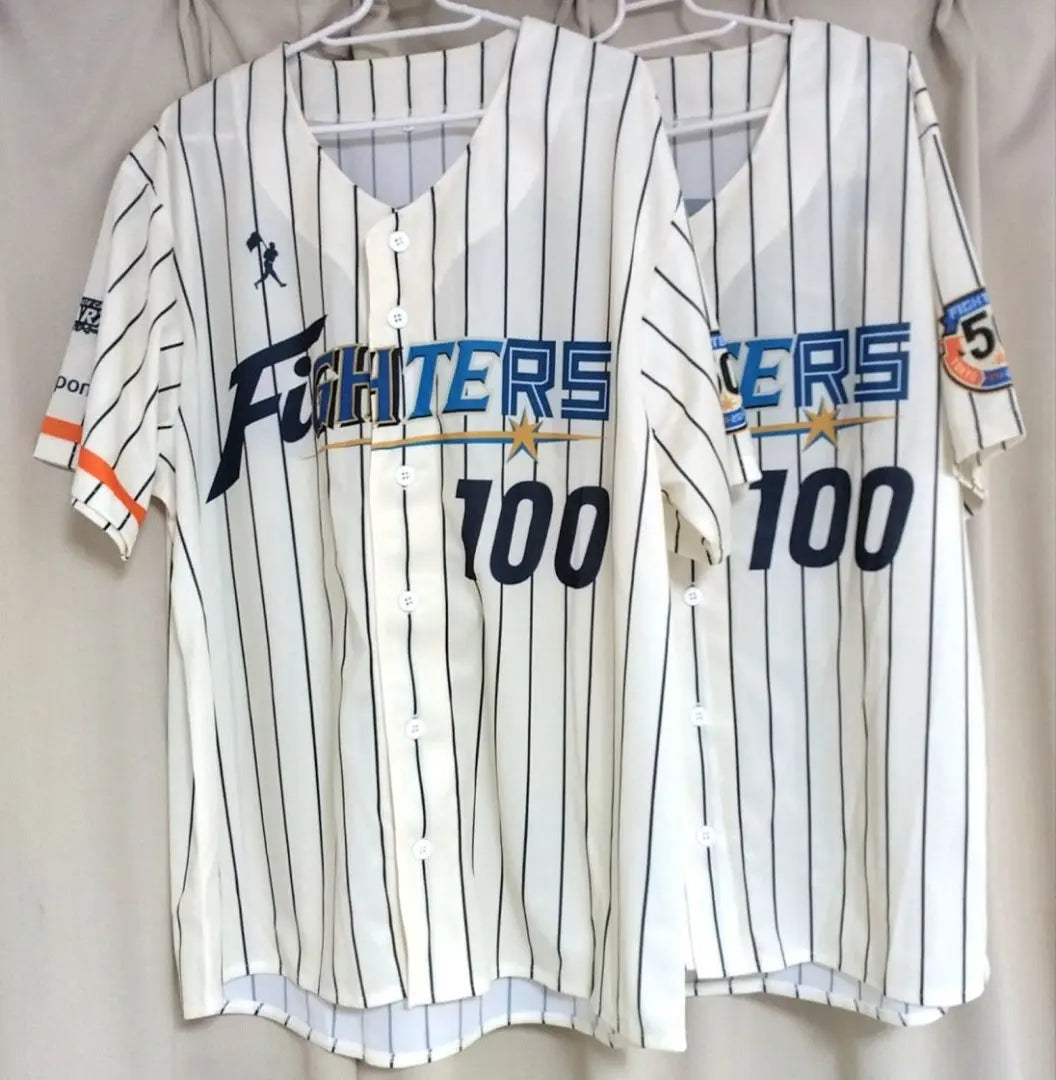 [Hokkaido Nippon Ham Fighters] 2 limited uniforms for Fighters 50th Anniversary