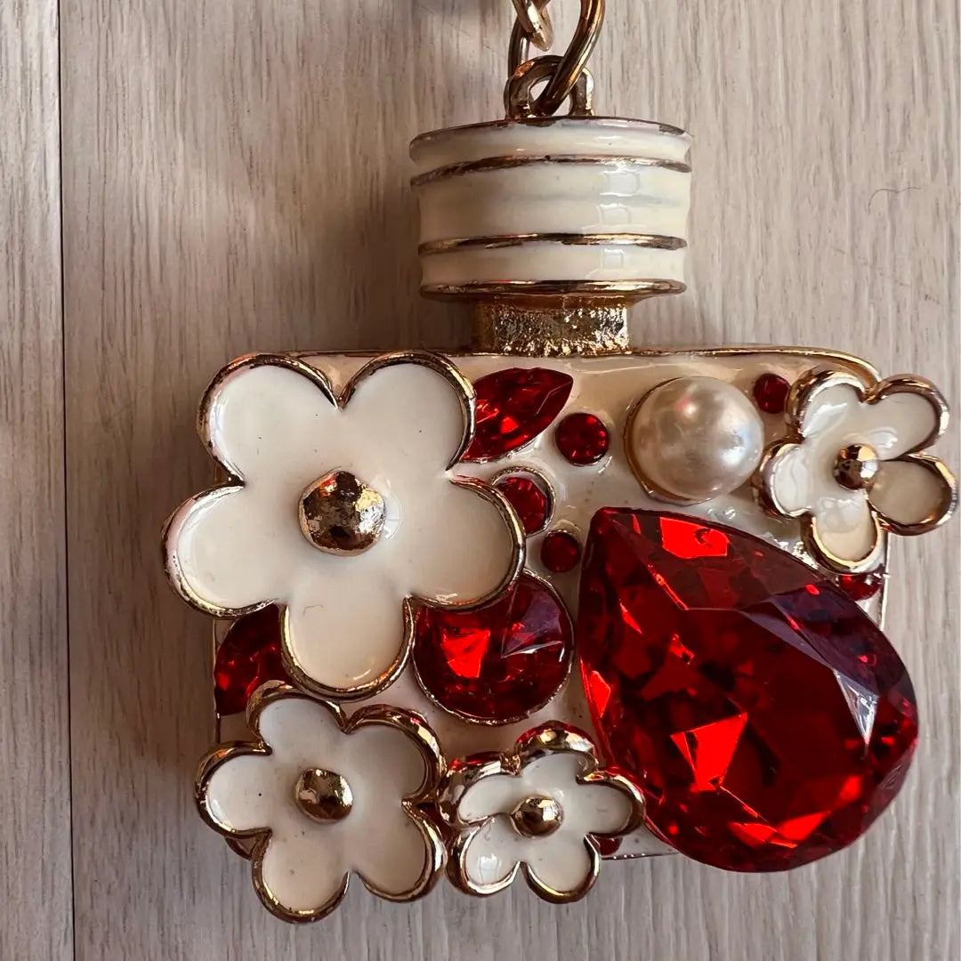 [Charm] Bag-shaped, perfume bottle-shaped keychain/flower/back charm/bulk sale