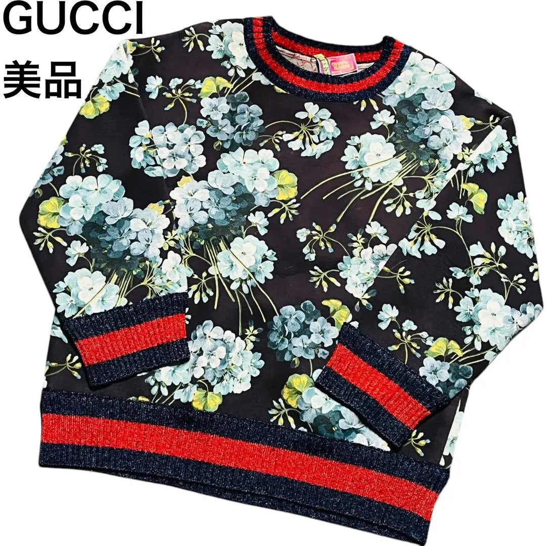 Beautiful condition GUCCI sweatshirt ☆✨ Sherry pattern (with sequins)✨Flower pattern