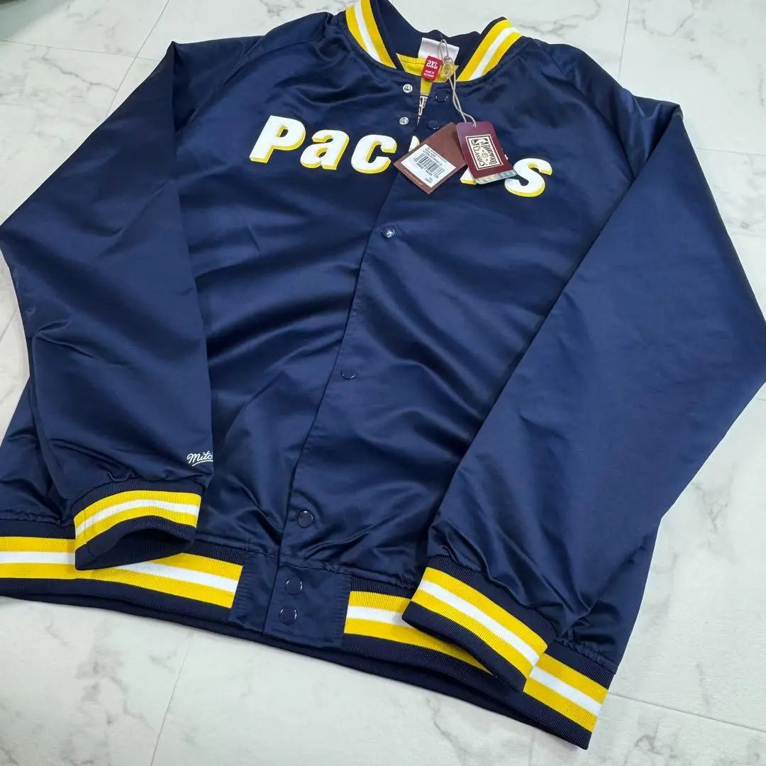 New, unused 3L NBA Pacers Jacket Mitchell & Ness