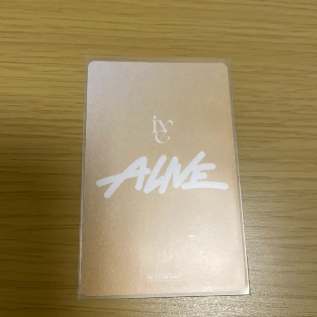 ALIVE IVE Gaur Tower Records Bonus Trading Card