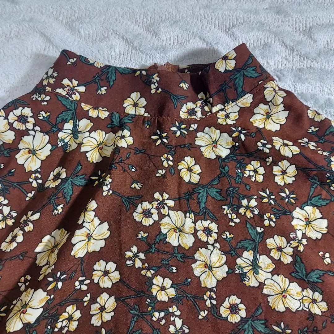 [Spins] SPINNS/Tops/Cut and sew/T-shirt/Women/Flower pattern