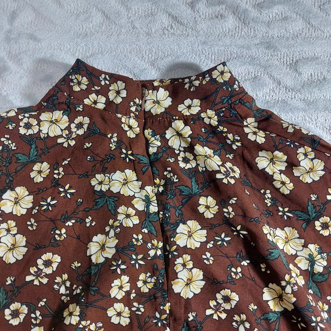 [Spins] SPINNS/Tops/Cut and sew/T-shirt/Women/Flower pattern