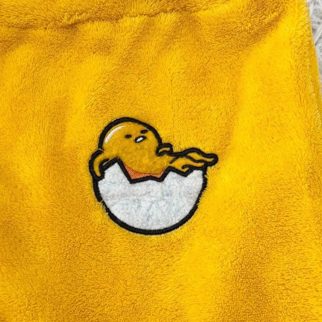 [M] Pijama con capucha y pantalones deportivos de Gudetama Sanrio Roomwear